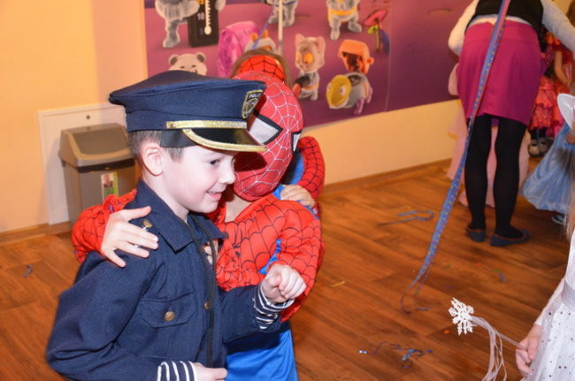 Kolorowy bal w Kolorowym Świecie (zdjęcia)