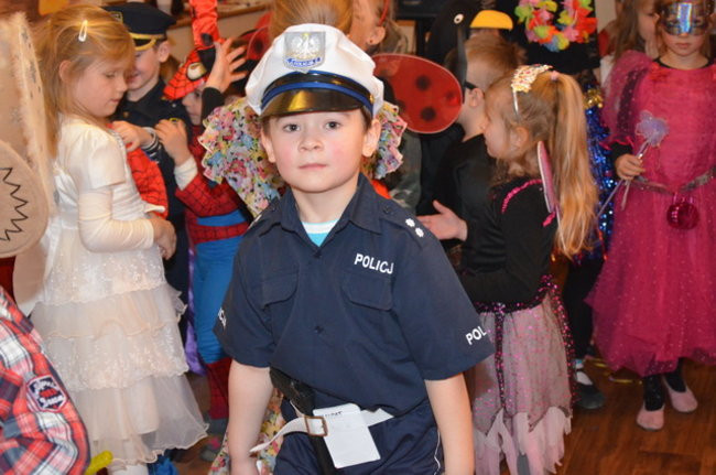 Kolorowy bal w Kolorowym Świecie (zdjęcia)