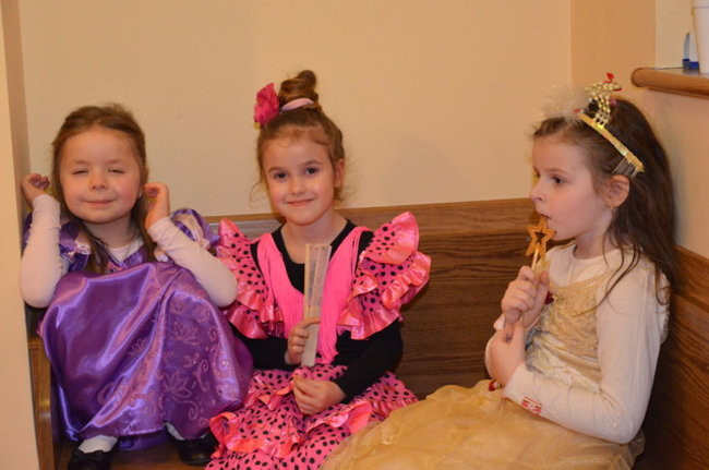 Kolorowy bal w Kolorowym Świecie (zdjęcia)