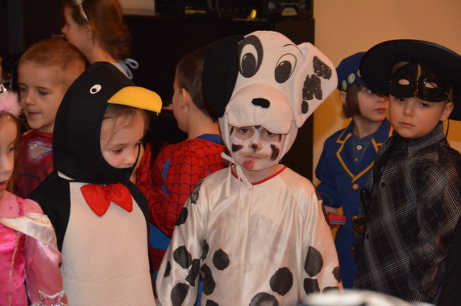 Kolorowy bal w Kolorowym Świecie (zdjęcia)