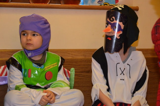 Kolorowy bal w Kolorowym Świecie (zdjęcia)