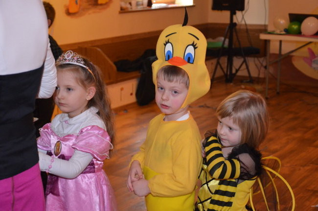 Kolorowy bal w Kolorowym Świecie (zdjęcia)