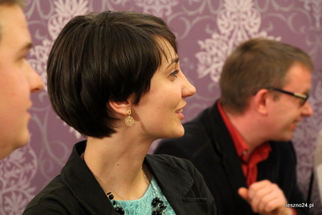 Niebieski tort na studniówce ZSR-B (zdjęcia)