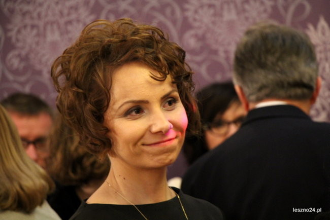 Niebieski tort na studniówce ZSR-B (zdjęcia)