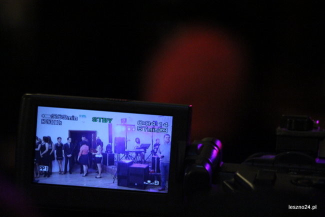 Niebieski tort na studniówce ZSR-B (zdjęcia)