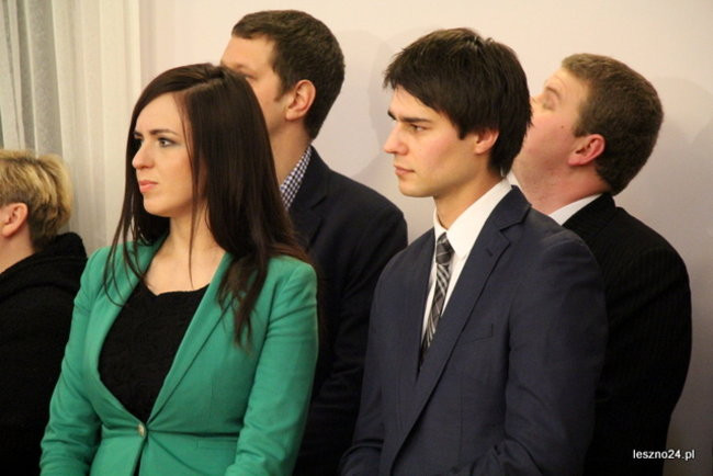 Niebieski tort na studniówce ZSR-B (zdjęcia)