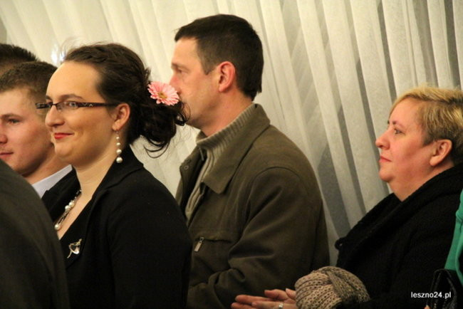 Niebieski tort na studniówce ZSR-B (zdjęcia)