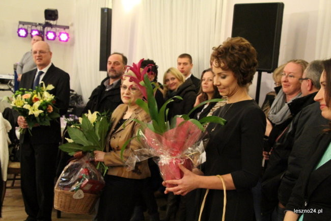 Niebieski tort na studniówce ZSR-B (zdjęcia)