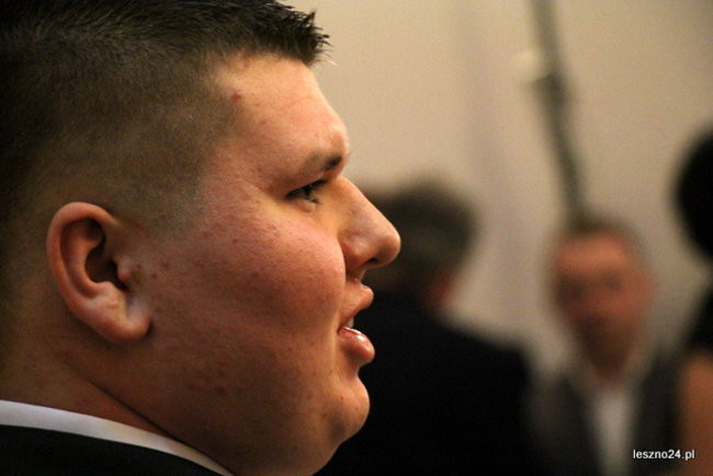 Niebieski tort na studniówce ZSR-B (zdjęcia)