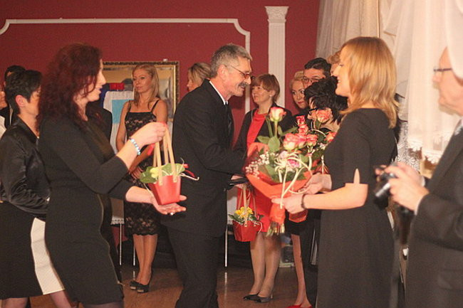 Nauczyciele śpiewali na studniówce (zdjęcia)