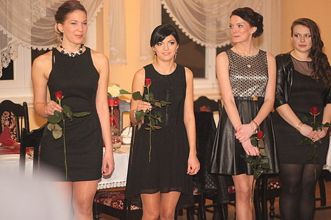 Nauczyciele śpiewali na studniówce (zdjęcia)