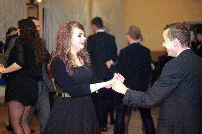 Nauczyciele śpiewali na studniówce (zdjęcia)