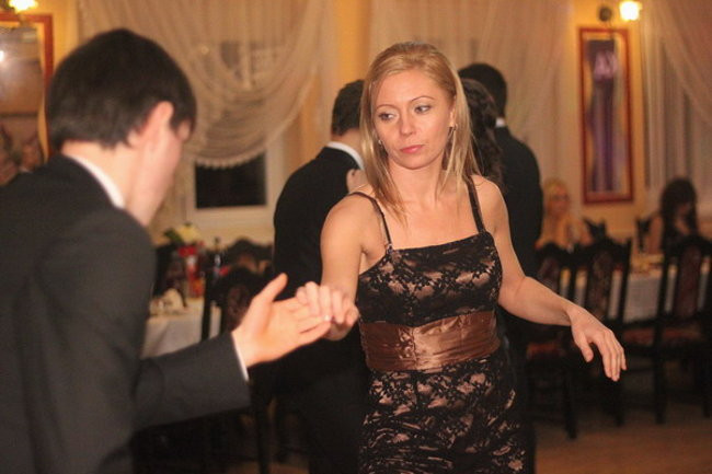 Nauczyciele śpiewali na studniówce (zdjęcia)