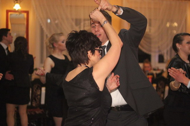 Nauczyciele śpiewali na studniówce (zdjęcia)