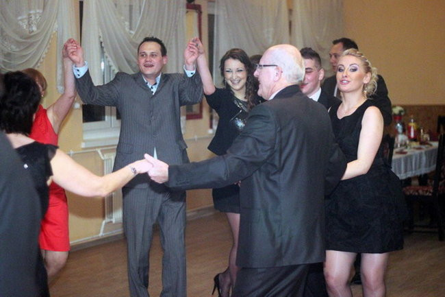 Nauczyciele śpiewali na studniówce (zdjęcia)