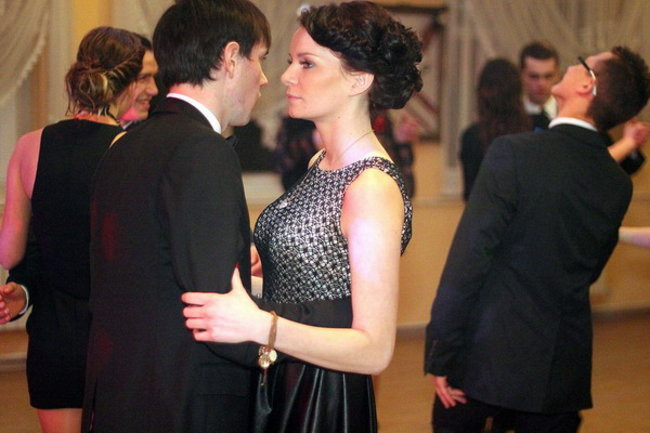 Nauczyciele śpiewali na studniówce (zdjęcia)