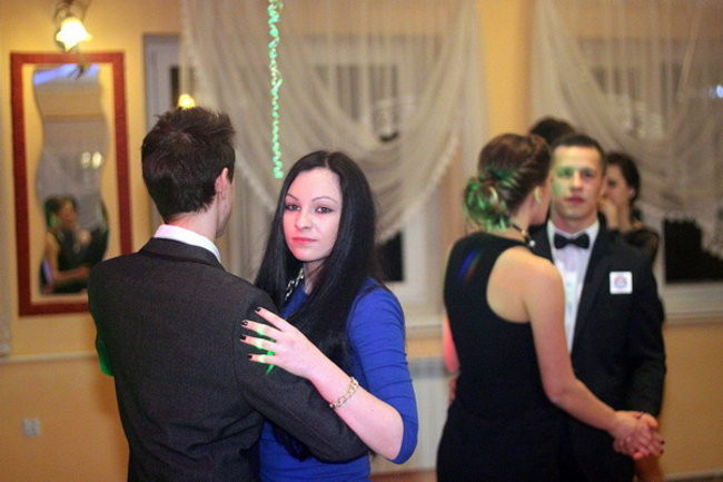 Nauczyciele śpiewali na studniówce (zdjęcia)