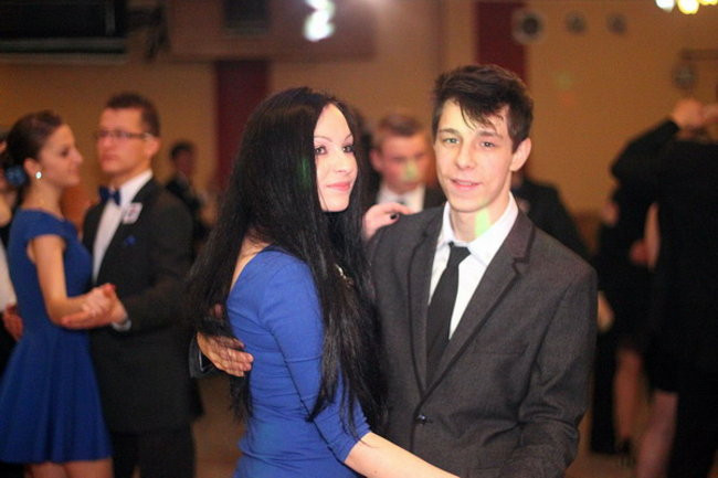 Nauczyciele śpiewali na studniówce (zdjęcia)