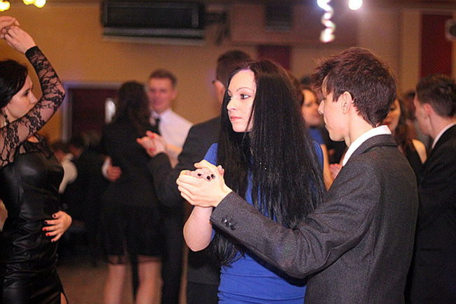 Nauczyciele śpiewali na studniówce (zdjęcia)