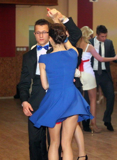 Nauczyciele śpiewali na studniówce (zdjęcia)