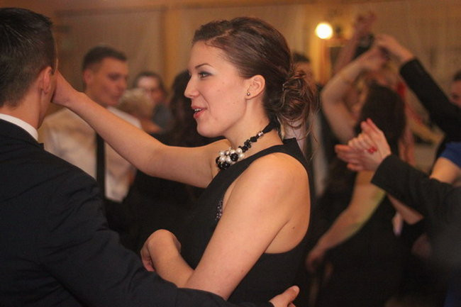 Nauczyciele śpiewali na studniówce (zdjęcia)