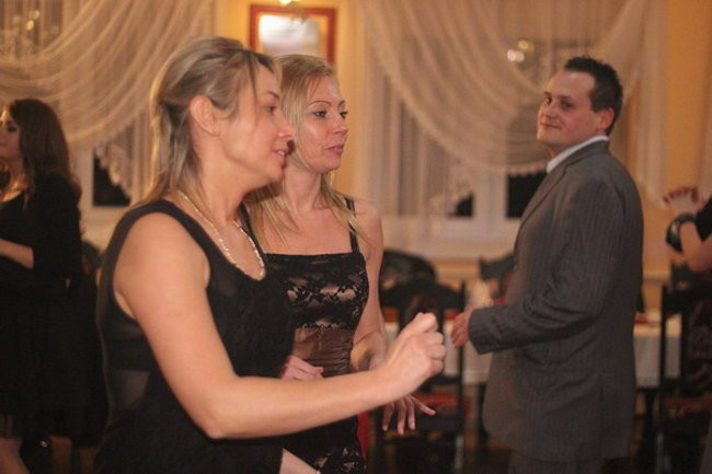 Nauczyciele śpiewali na studniówce (zdjęcia)