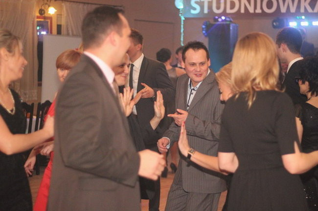 Nauczyciele śpiewali na studniówce (zdjęcia)