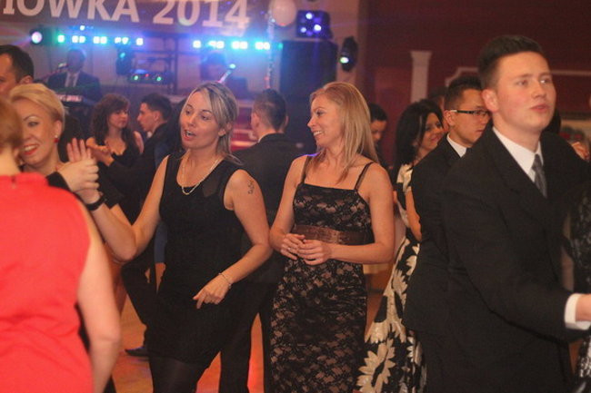 Nauczyciele śpiewali na studniówce (zdjęcia)