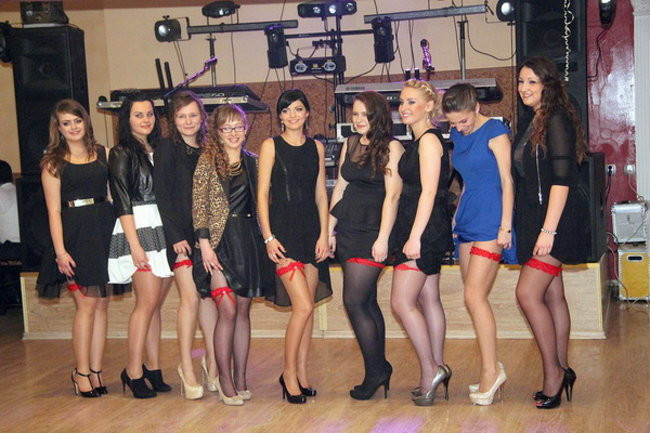 Nauczyciele śpiewali na studniówce (zdjęcia)