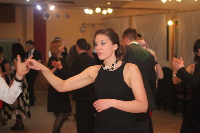 Nauczyciele śpiewali na studniówce (zdjęcia)