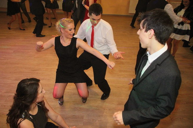 Nauczyciele śpiewali na studniówce (zdjęcia)