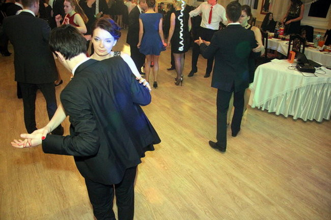 Nauczyciele śpiewali na studniówce (zdjęcia)