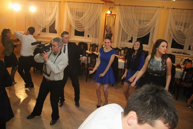 Nauczyciele śpiewali na studniówce (zdjęcia)