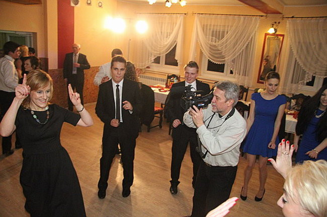 Nauczyciele śpiewali na studniówce (zdjęcia)