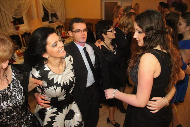 Nauczyciele śpiewali na studniówce (zdjęcia)