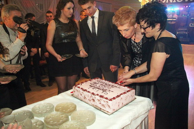 Nauczyciele śpiewali na studniówce (zdjęcia)