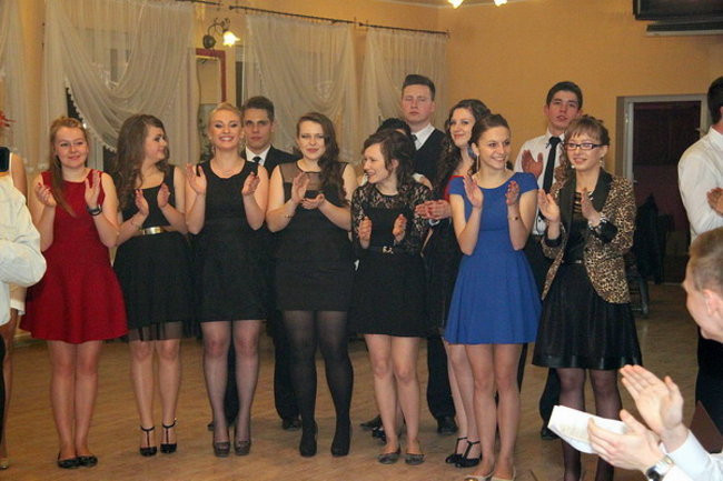 Nauczyciele śpiewali na studniówce (zdjęcia)