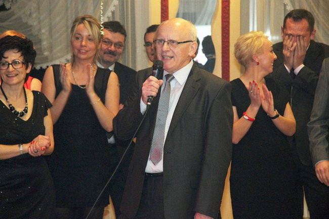 Nauczyciele śpiewali na studniówce (zdjęcia)