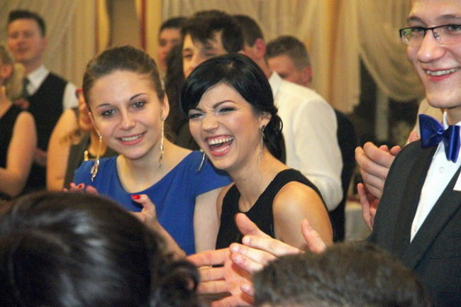 Nauczyciele śpiewali na studniówce (zdjęcia)