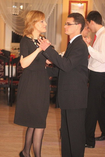 Nauczyciele śpiewali na studniówce (zdjęcia)