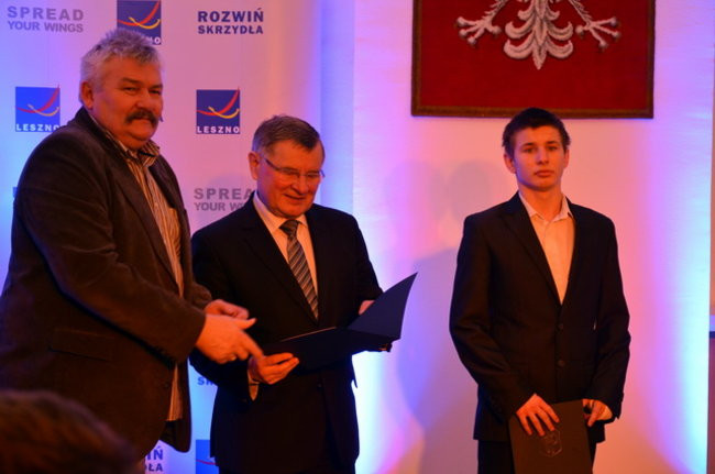 Prezydent wręczył stypendia ( zdjęcia)