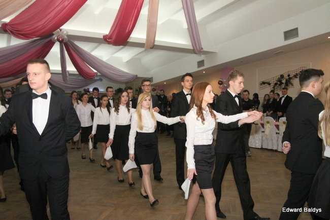 III LO dostało tort od naszej gazety (zdjęcia)