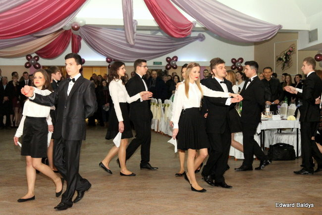 III LO dostało tort od naszej gazety (zdjęcia)