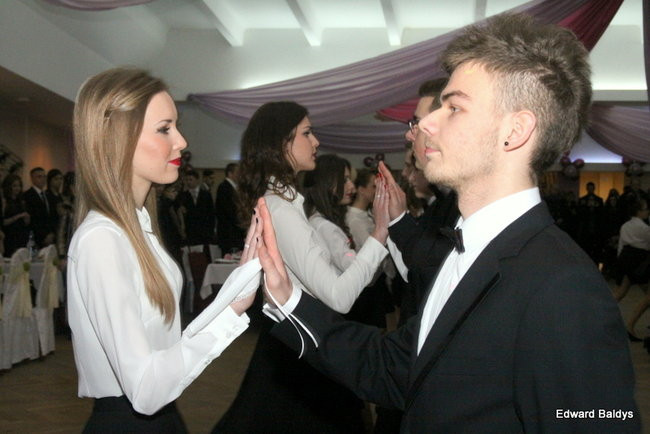 III LO dostało tort od naszej gazety (zdjęcia)