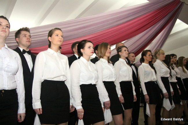 III LO dostało tort od naszej gazety (zdjęcia)