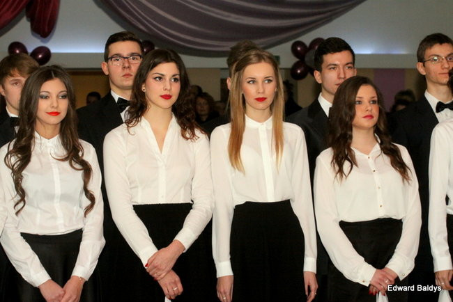 III LO dostało tort od naszej gazety (zdjęcia)