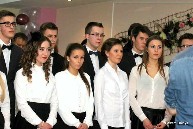 III LO dostało tort od naszej gazety (zdjęcia)