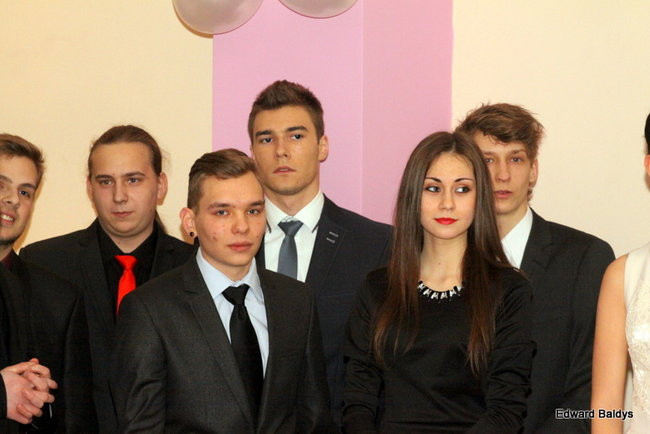 III LO dostało tort od naszej gazety (zdjęcia)