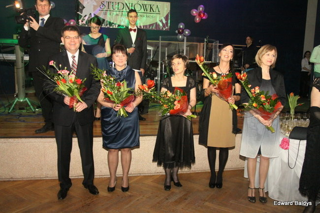 III LO dostało tort od naszej gazety (zdjęcia)