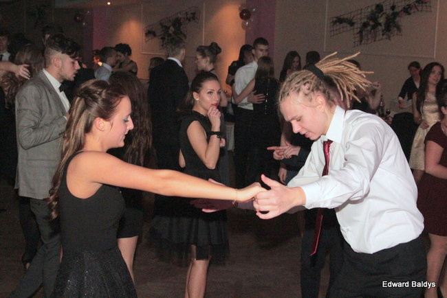 III LO dostało tort od naszej gazety (zdjęcia)